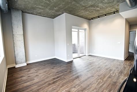 3833 North Broadway Street Chicago IL 60613