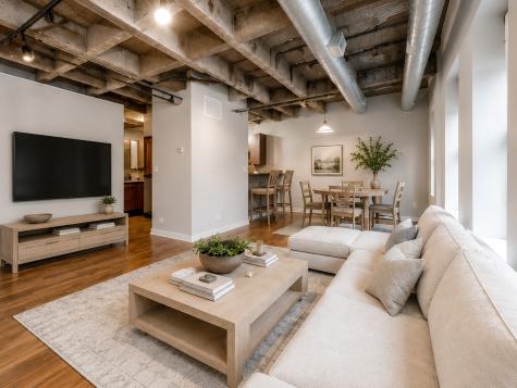 3150 North Sheffield Avenue Chicago IL 60657