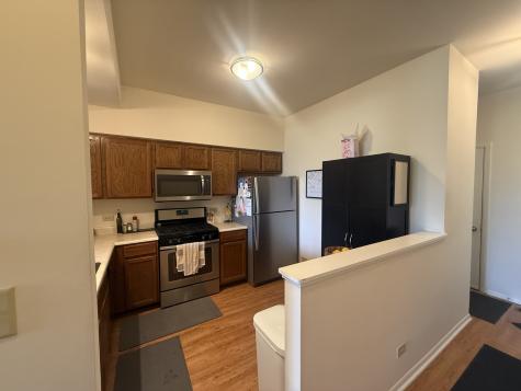 348 Fallbrook Court Schaumburg IL 60194