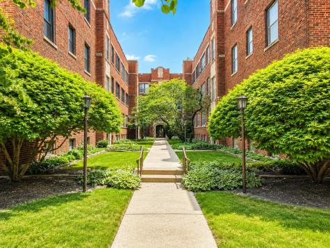 733 Hinman Avenue Evanston IL 60202