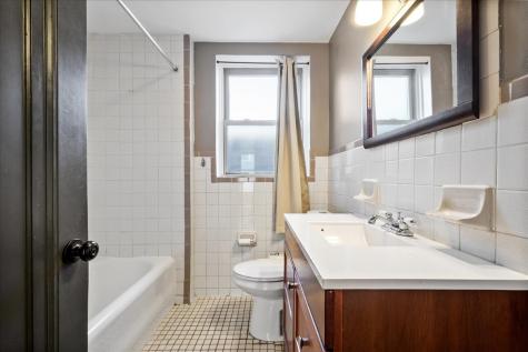 1414 Dobson Street Evanston IL 60202