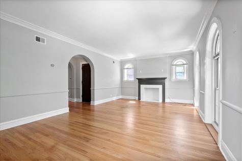 1414 Dobson Street Evanston IL 60202