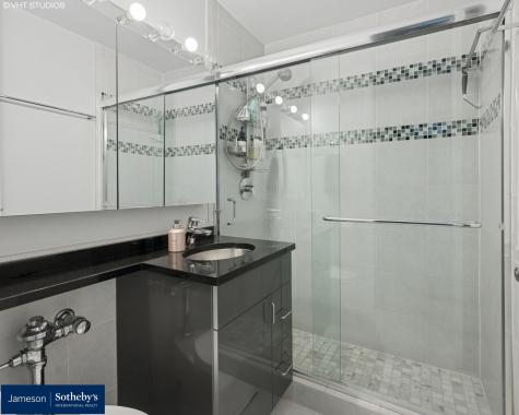 330 West Diversey Parkway Chicago IL 60657