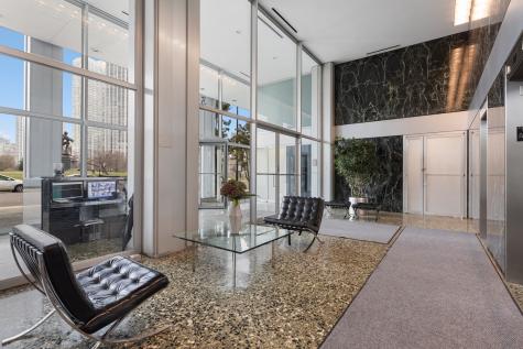 330 West Diversey Parkway Chicago IL 60657