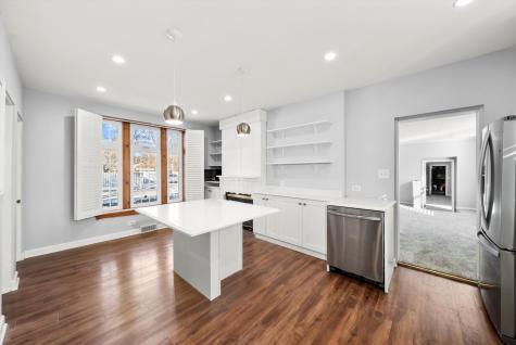11731 South Bell Avenue Chicago IL 60643