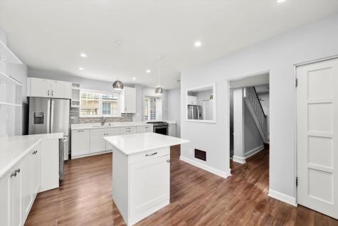 11731 South Bell Avenue Chicago IL 60643