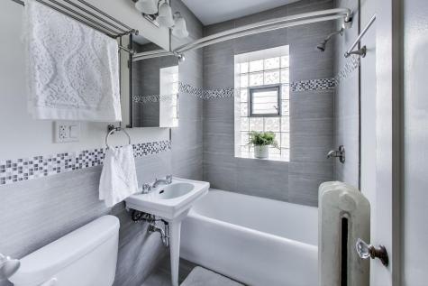 1824 North Lincoln Park West Chicago IL 60614