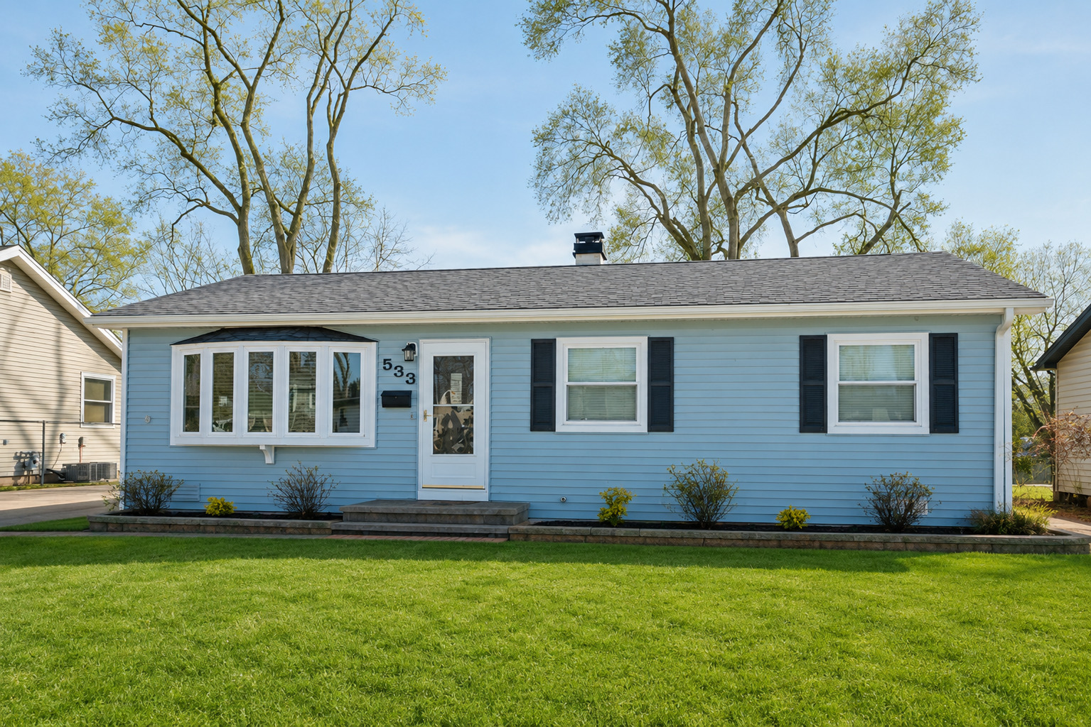 533 Bobby Lane Mundelein IL 60060