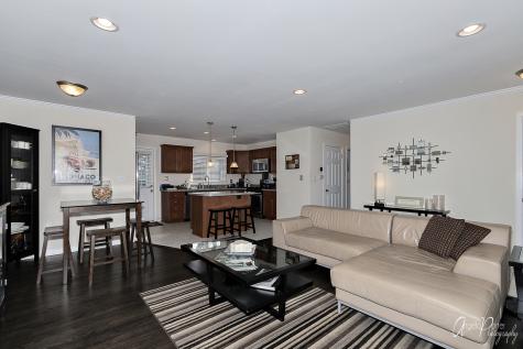 533 Bobby Lane Mundelein IL 60060