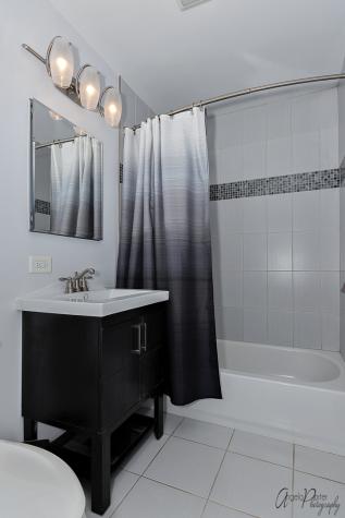 533 Bobby Lane Mundelein IL 60060