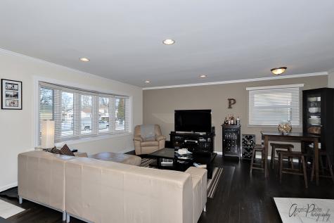 533 Bobby Lane Mundelein IL 60060