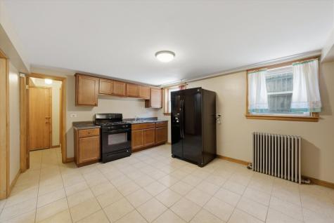7058 South Fairfield Avenue Chicago IL 60629
