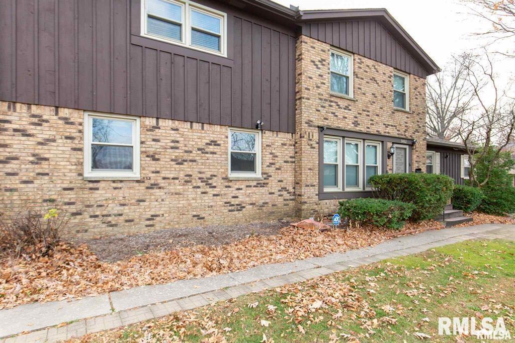 3402 56TH Street Place Moline IL 61265