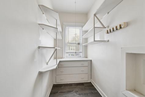 10226 South Charles Street Chicago IL 60643