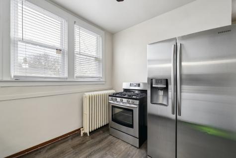 10226 South Charles Street Chicago IL 60643