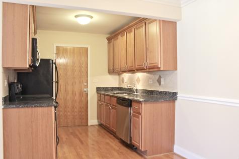 5029 North East River Road Norridge IL 60706
