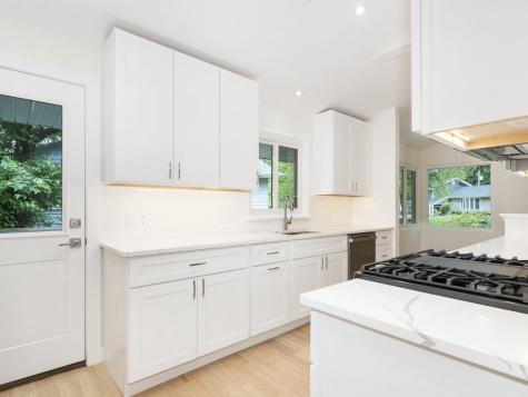 48 Oakwood Drive Naperville IL 60540