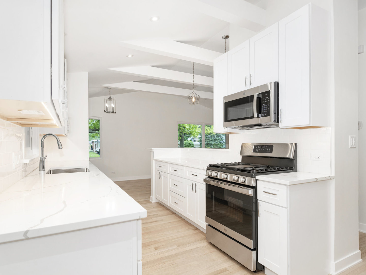 48 Oakwood Drive Naperville IL 60540