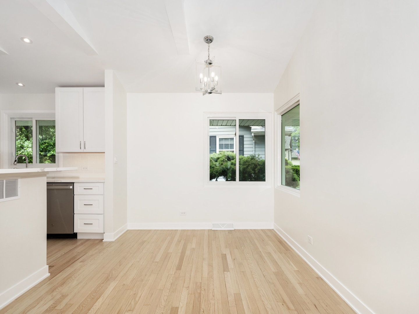 48 Oakwood Drive Naperville IL 60540