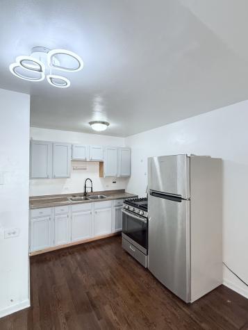 2409 West Balmoral Avenue Chicago IL 60625