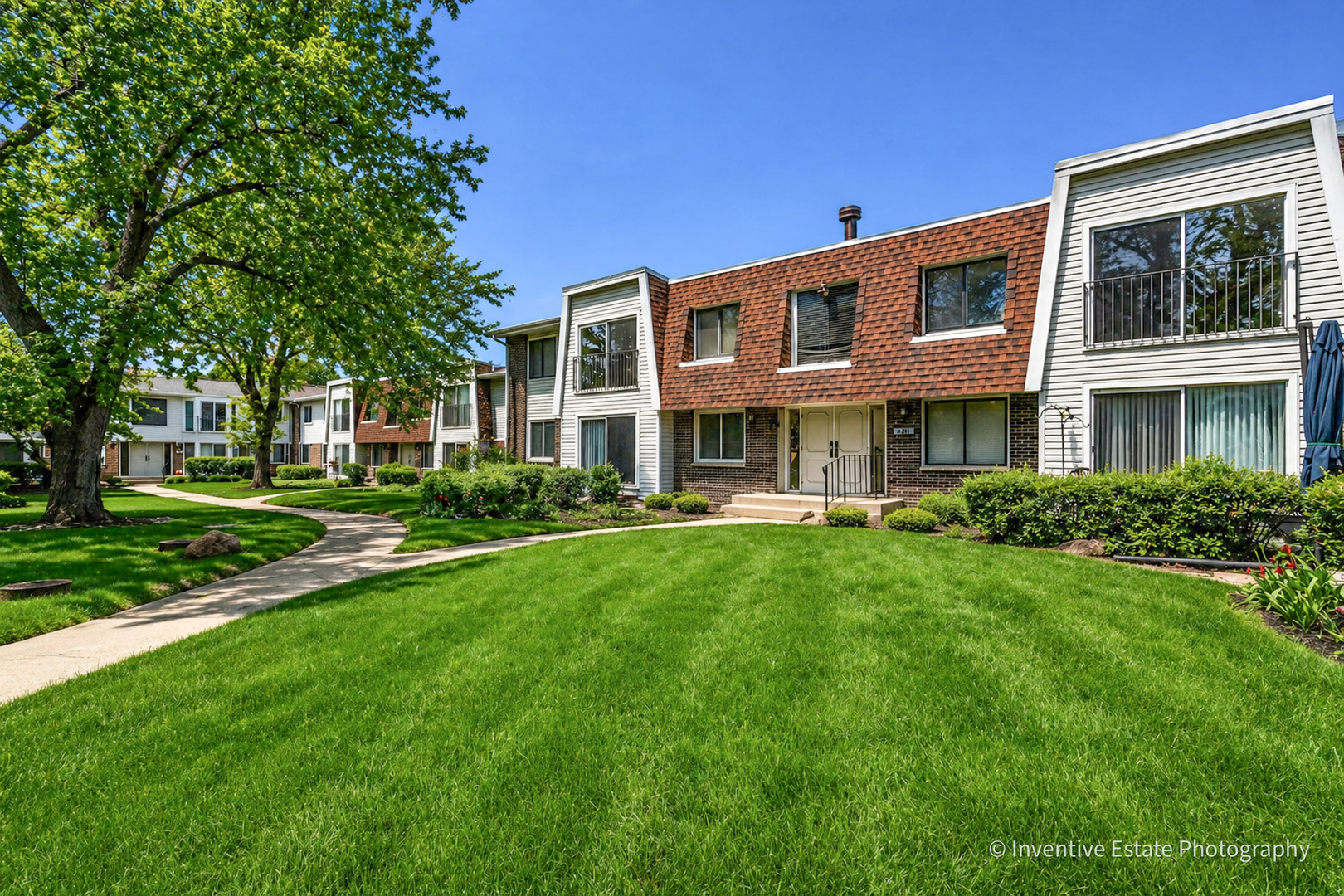 2711 Hobson Road Woodridge IL 60517