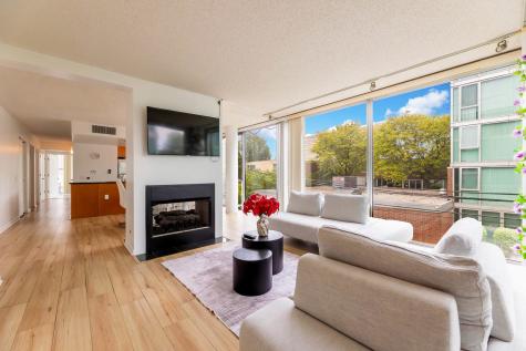 3120 South Indiana Avenue Chicago IL 60616