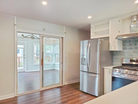 720 Country Lane S Roselle IL 60172