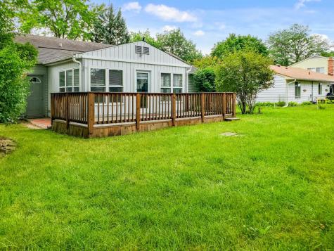 720 Country Lane S Roselle IL 60172