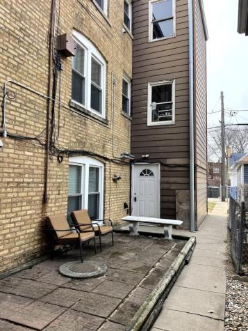 6010 West Seminole Street Chicago IL 60646