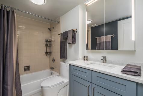 637 East Woodland Park Avenue Chicago IL 60616