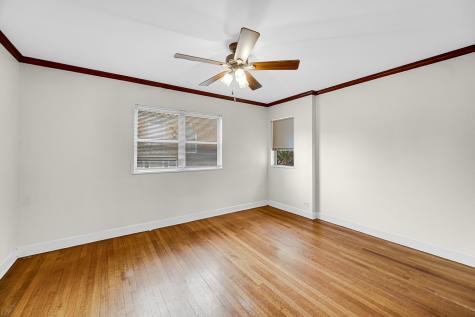 7248 North Ridge Boulevard Chicago IL 60645