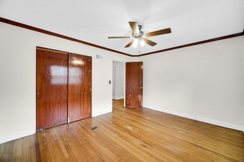 7248 North Ridge Boulevard Chicago IL 60645
