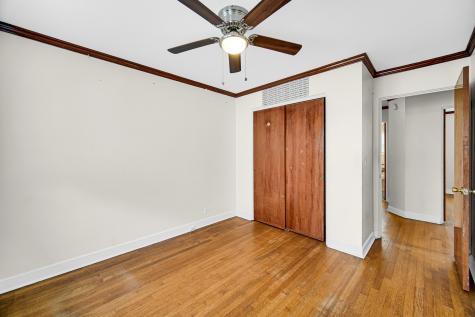 7248 North Ridge Boulevard Chicago IL 60645