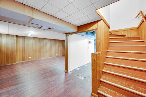 7248 North Ridge Boulevard Chicago IL 60645