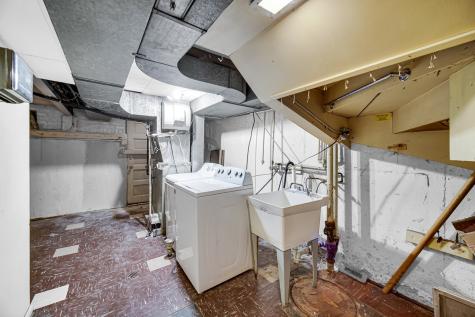 7248 North Ridge Boulevard Chicago IL 60645