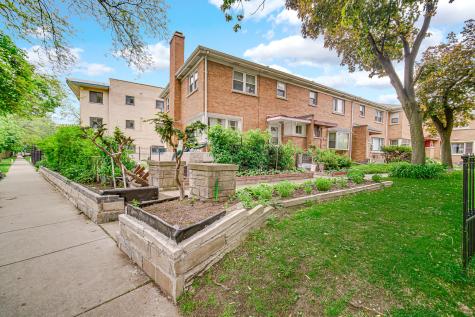 7248 North Ridge Boulevard Chicago IL 60645