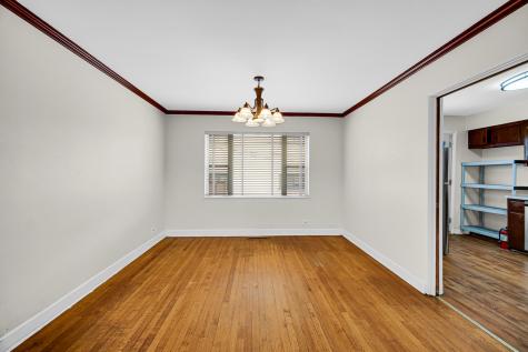 7248 North Ridge Boulevard Chicago IL 60645