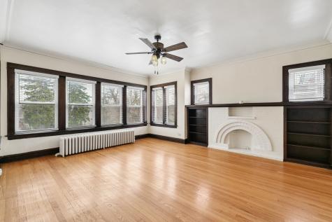 10226 South Charles Street Chicago IL 60643