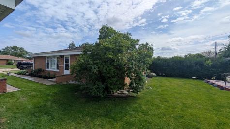 5151 Chase Avenue Skokie IL 60077