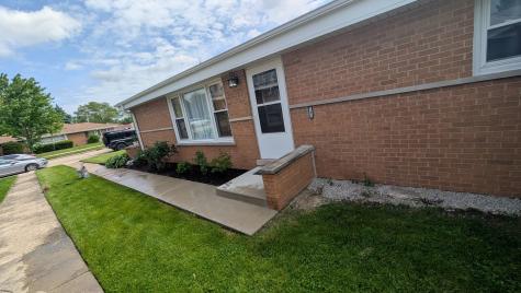 5151 Chase Avenue Skokie IL 60077