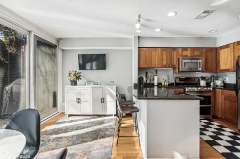 2146 North Lincoln Avenue Chicago IL 60614