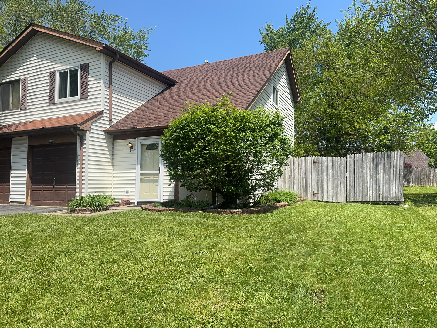 3302 Acorn Court Aurora IL 60504
