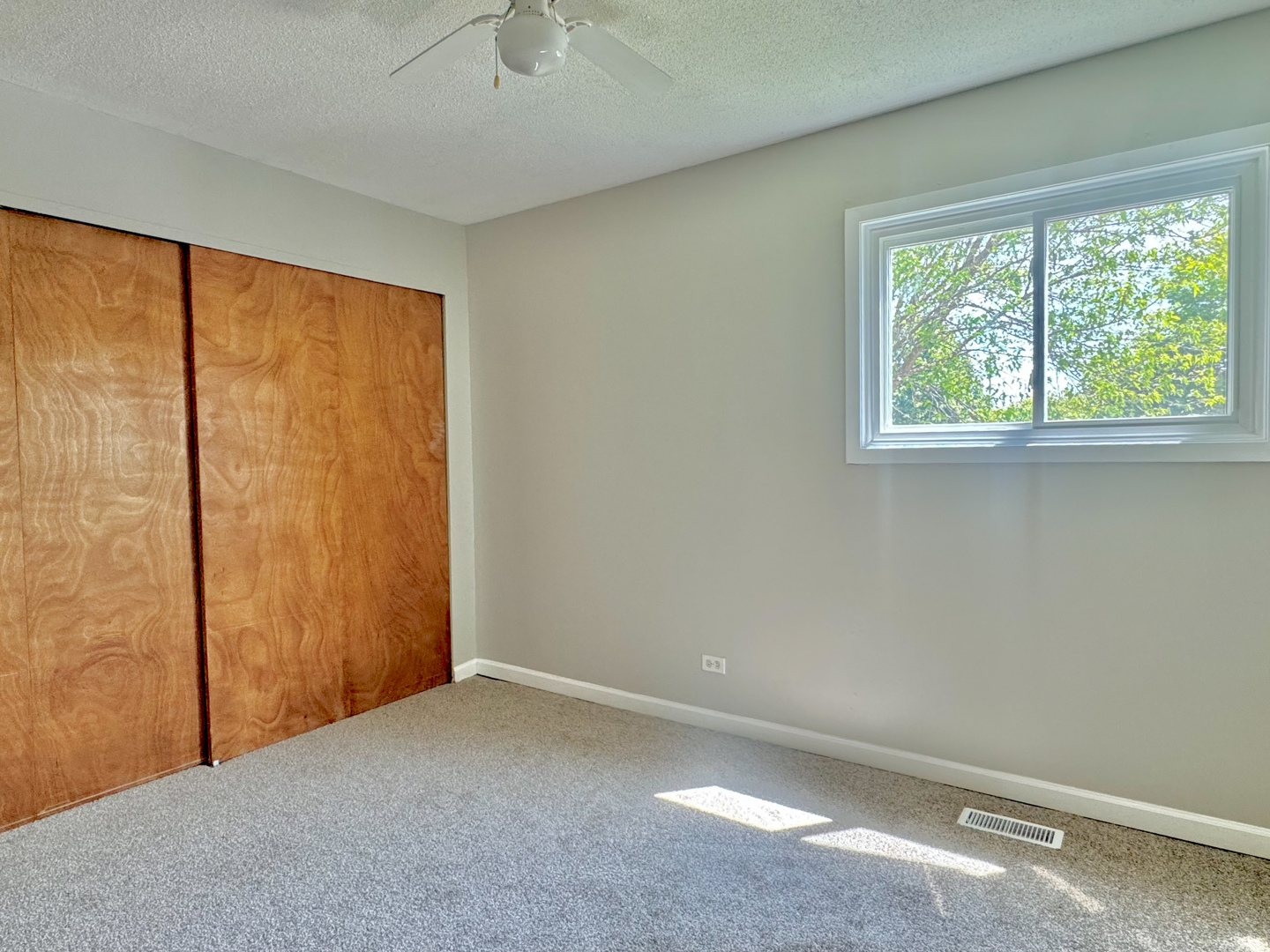 3302 Acorn Court Aurora IL 60504