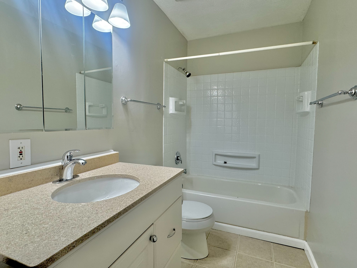 3302 Acorn Court Aurora IL 60504