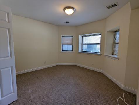 2834 North Albany Avenue Chicago IL 60618