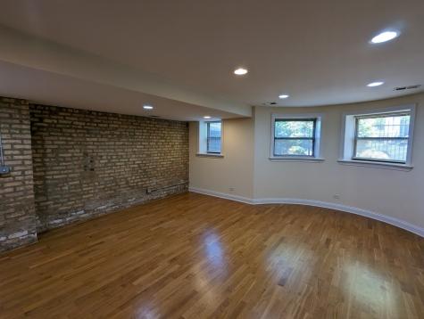 2834 North Albany Avenue Chicago IL 60618