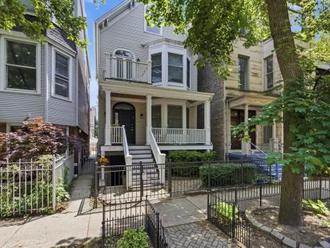 3327 North Kenmore Avenue Chicago IL 60657