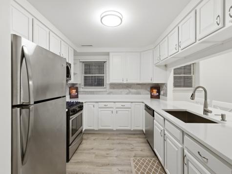 3327 North Kenmore Avenue Chicago IL 60657
