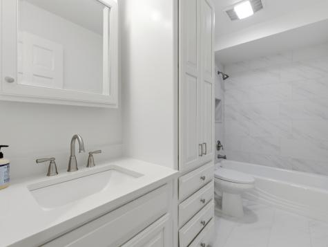3327 North Kenmore Avenue Chicago IL 60657