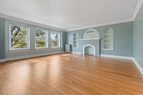 6549 North Mozart Street Chicago IL 60645